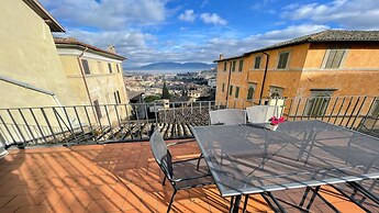 Central Spoleto 6 Guests apt With Terrace