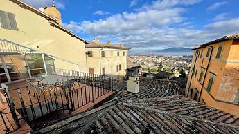 Central Spoleto 6 Guests apt With Terrace