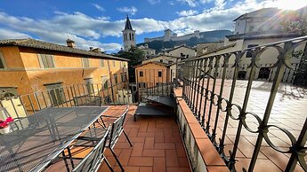 Central Spoleto 6 Guests apt With Terrace