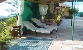 House With Private Pool, Isolated, Unique View