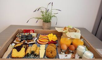 Ebenus Suites by Checkin