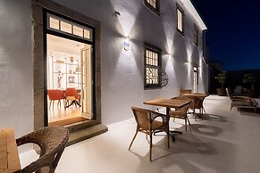 FONTE SANTA Manor House