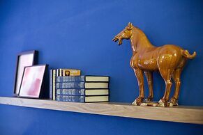 Premium Design Central Suite