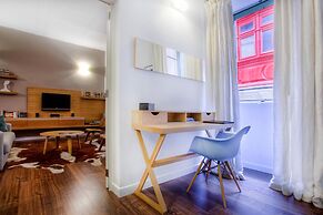 Premium Design Central Suite