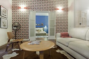 Premium Design Central Suite