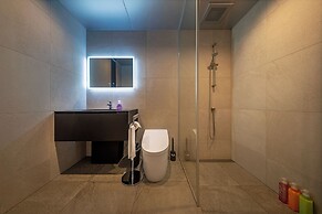 Prominence by The Hakuba Collection