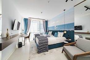 Aurel Coast