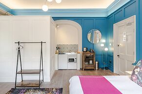 4 Berkeley Sq - YourApartment