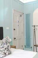4 Berkeley Sq - YourApartment