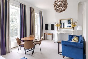 4 Berkeley Sq - YourApartment