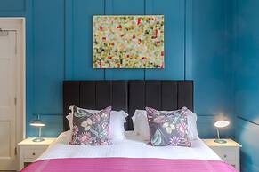 4 Berkeley Sq - YourApartment