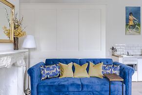 4 Berkeley Sq - YourApartment