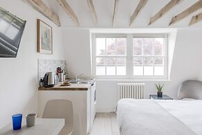 4 Berkeley Sq - YourApartment