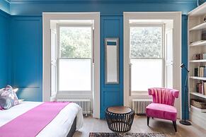 4 Berkeley Sq - YourApartment