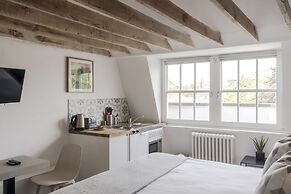 4 Berkeley Sq - YourApartment