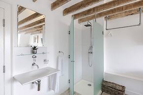 4 Berkeley Sq - YourApartment