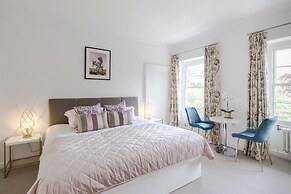 4 Berkeley Sq - YourApartment