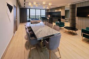 Holiday Inn Hotel and Suites Mexico Felipe Angeles Airport by IHG