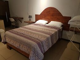 Hotel La Cueva De Limón