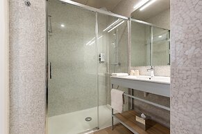 Golden Tulip Martigues Provence