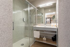 Golden Tulip Martigues Provence
