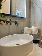 GianLuis Luxury Suites