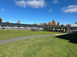 Glengarry Extended Stays