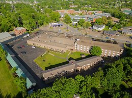 Glengarry Extended Stays