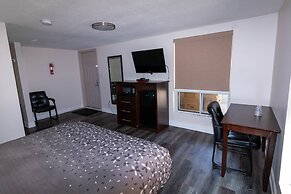 Borden Inn & Suites