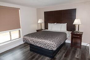 Borden Inn & Suites