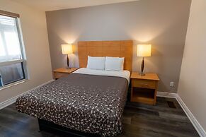 Borden Inn & Suites