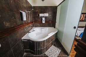 VPX HOTEL & Bungalows