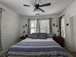 Old Powder House Inn