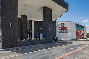 The Cactus Cove Inn and Suites