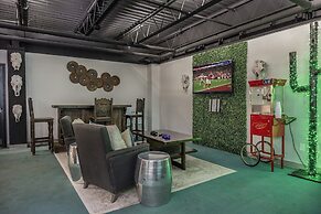 The Cactus Cove Inn and Suites