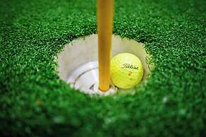 The Cactus Cove Inn and Suites