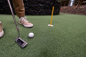 The Cactus Cove Inn and Suites