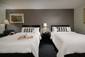 The Cactus Cove Inn and Suites