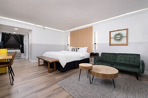 The Cactus Cove Inn and Suites