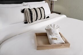 The Cactus Cove Inn and Suites