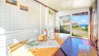 Pohang Puleungolae Caravan