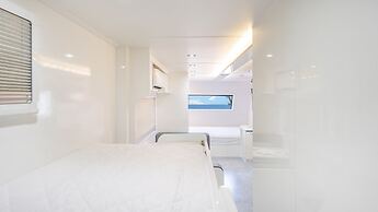 Pohang Puleungolae Caravan