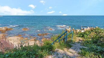 Pohang Puleungolae Caravan