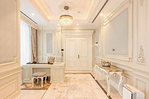 Lia by Minyoun Stars of Ulugbek