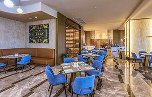 Lia by Minyoun Stars of Ulugbek