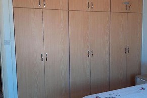 Beautiful 2-bed House in Mandria, Paphos