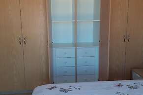 Beautiful 2-bed House in Mandria, Paphos