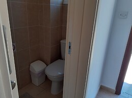 Beautiful 2-bed House in Mandria, Paphos