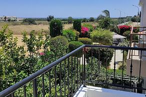 Beautiful 2-bed House in Mandria, Paphos