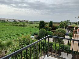 Beautiful 2-bed House in Mandria, Paphos